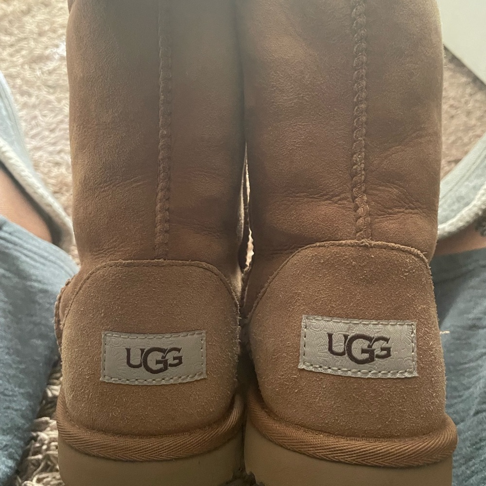 Excellent condition UGGs.